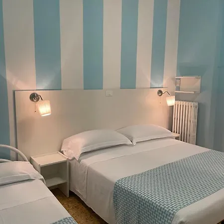 Del Golfo Hotel 2*