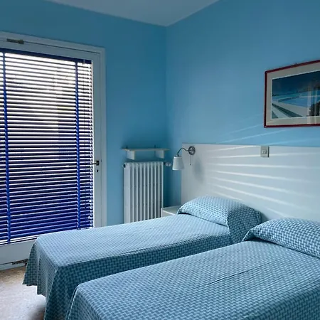 Del Golfo Ξενοδοχείο 2*